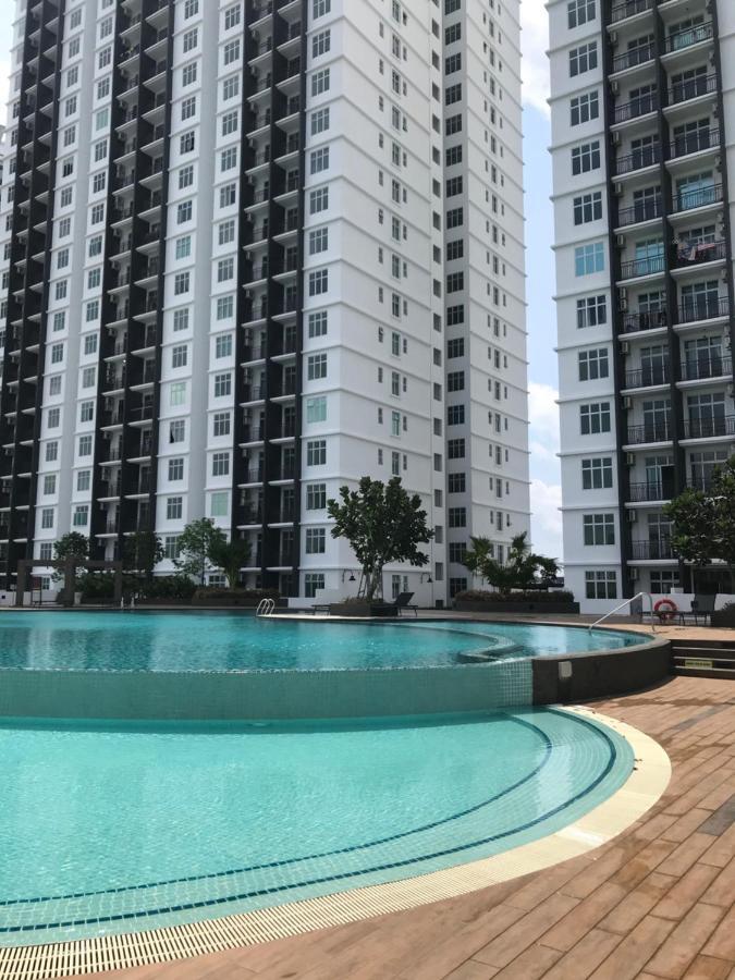 Homestay Sks Apartment Larkin ยะโฮร์บาห์รู ภายนอก รูปภาพ