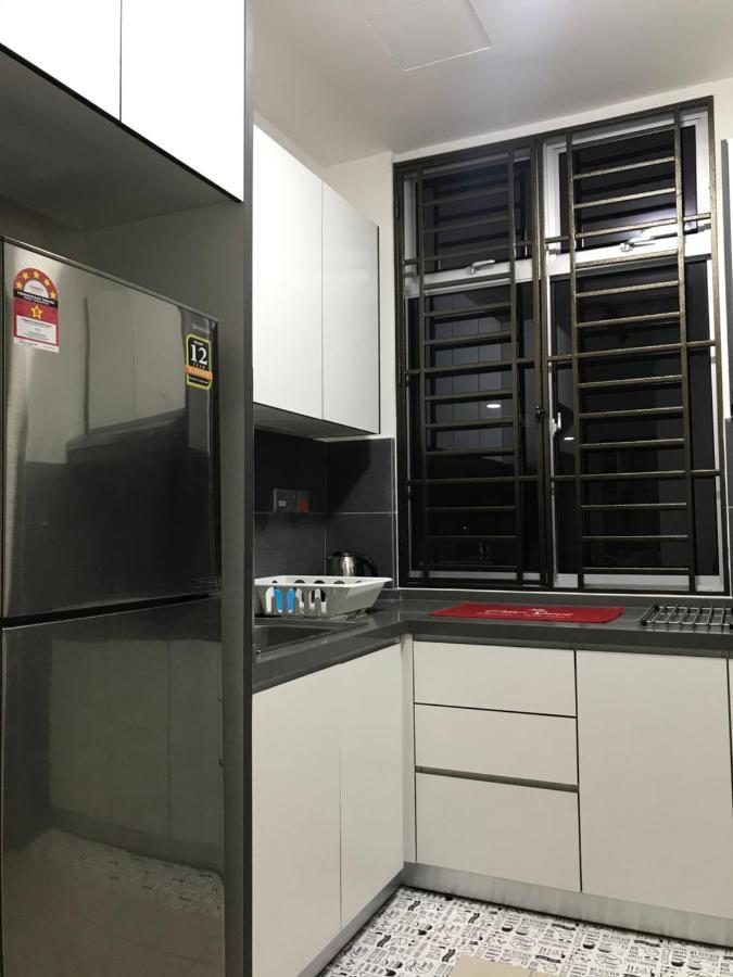Homestay Sks Apartment Larkin ยะโฮร์บาห์รู ภายนอก รูปภาพ