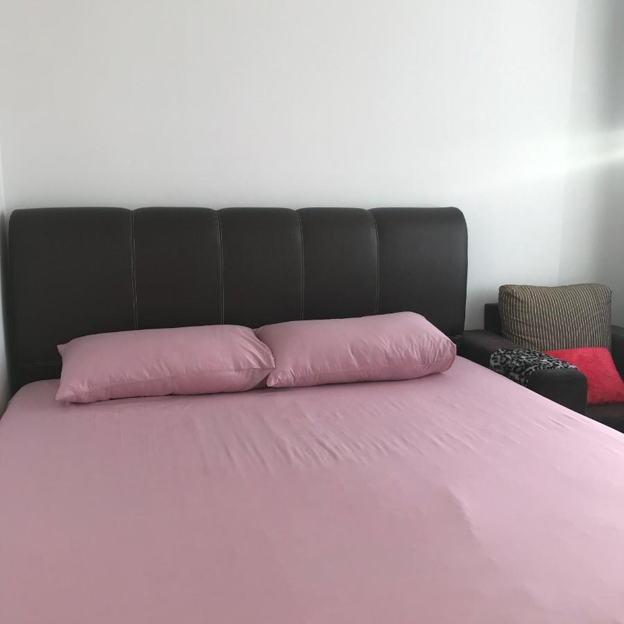 Homestay Sks Apartment Larkin ยะโฮร์บาห์รู ภายนอก รูปภาพ